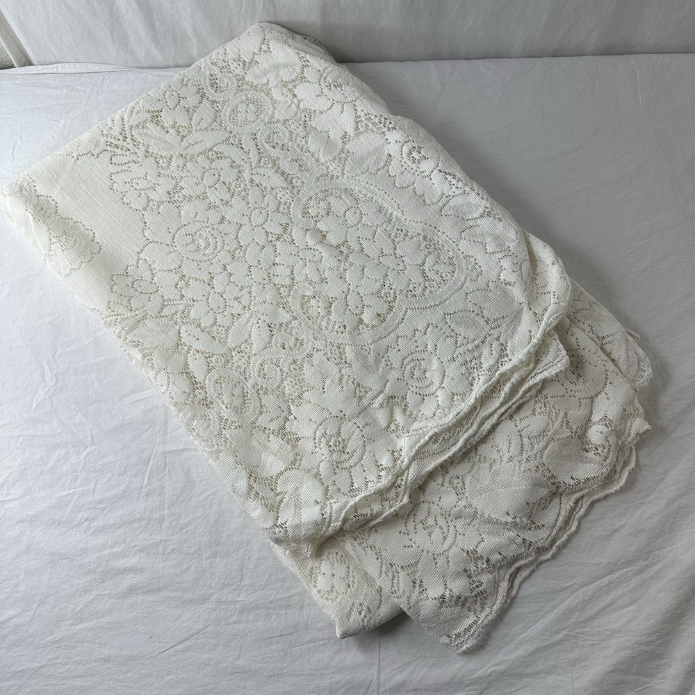 Large Vintage Lace Crocheted Tablecloth 92 X 72 Ivory Cream WOW Possibly Quaker